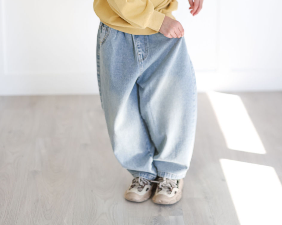 Bear Pocket Jeans