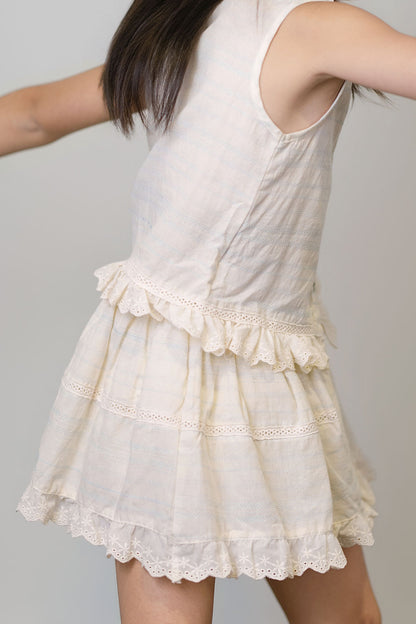 Ivory Lace Garden Set
