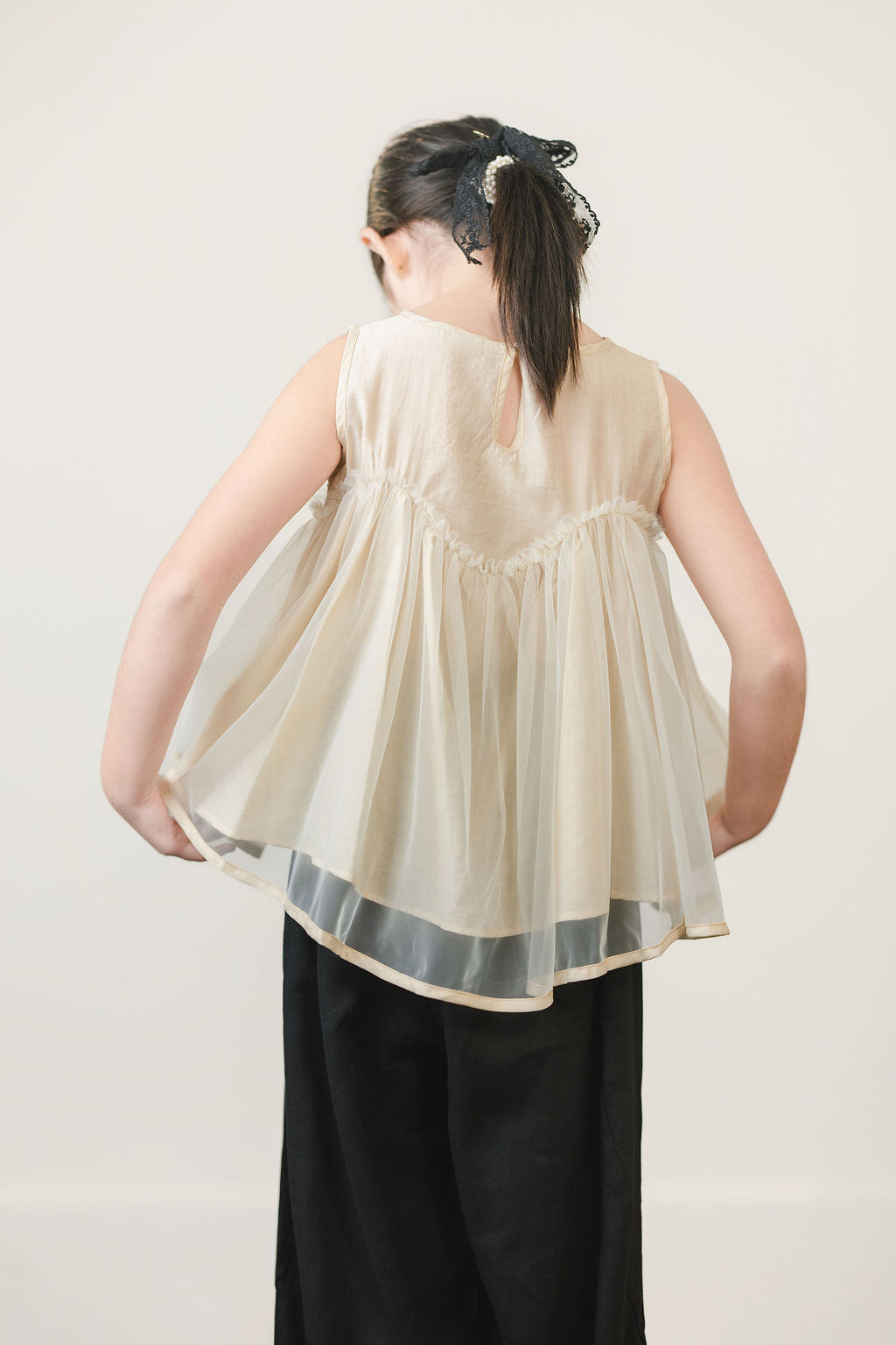 Tulle Whisper