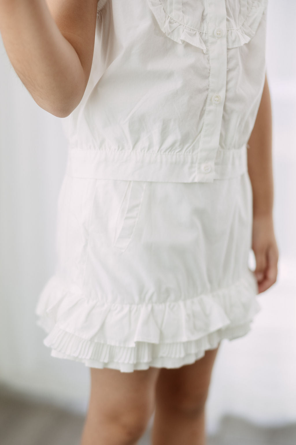Ivory Ruffle Set